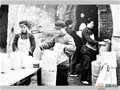 60年代淄博陶瓷生产场景的老照片