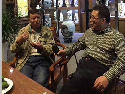 中国陶瓷艺术大师周益军谈釉下五彩装饰工艺的陶瓷语言
